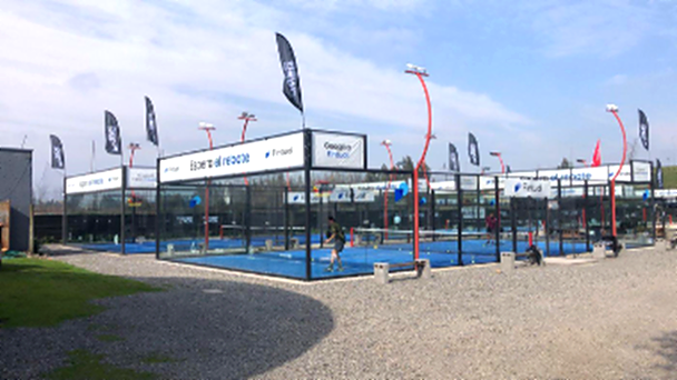 Canchas de pádel en Centro Español, San Fernando